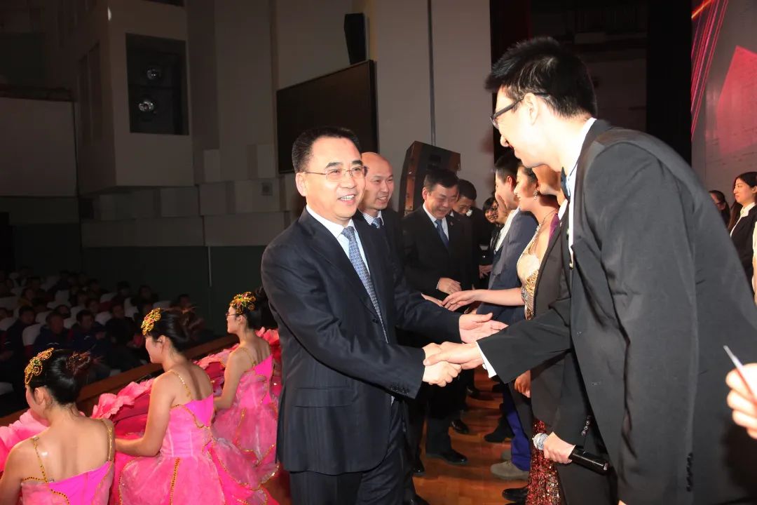 ����ͻ��-��������ݻ���_MG������Ϸ